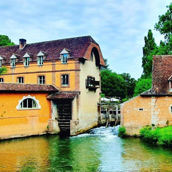 Maison De Charme En Pleine Nature Saint-Germain-des-Grois المظهر الخارجي الصورة